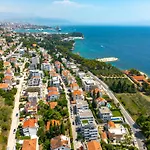 Stunning Kasuni In Апартаменты