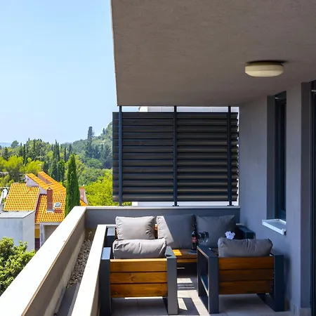 Stunning Kasuni Beach In Apartament Split