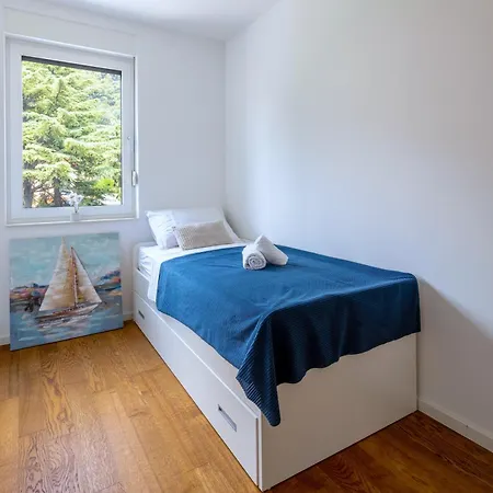 Apartamento Stunning Kasuni In Split