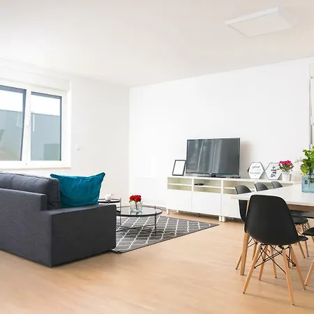 Stunning Kasuni In * Split