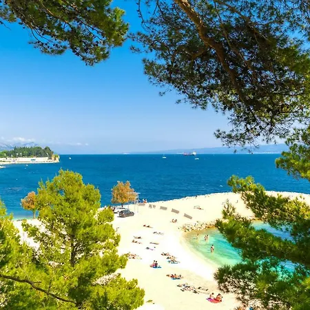Stunning Kasuni Beach In * Split