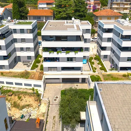 Stunning Kasuni In Split