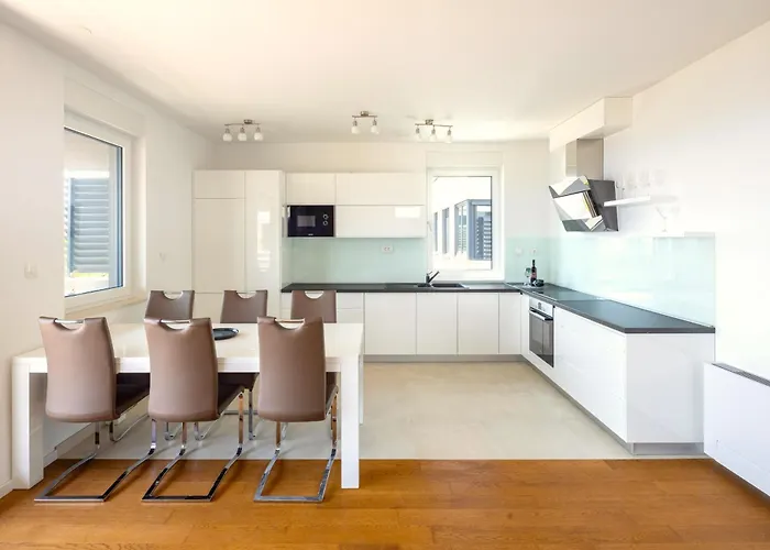 Apartment Stunning Kasuni In