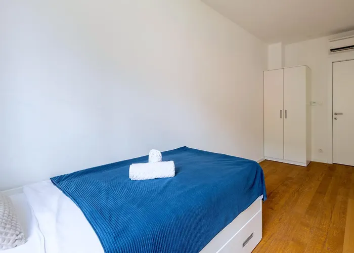 Stunning Kasuni In Split